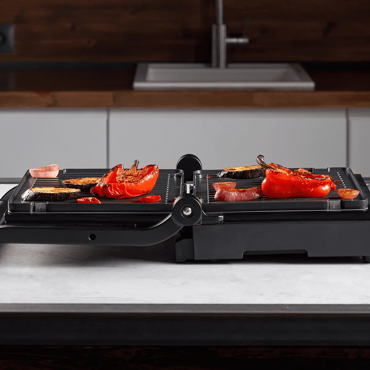 Электрогриль Wollmer S805 Monolith