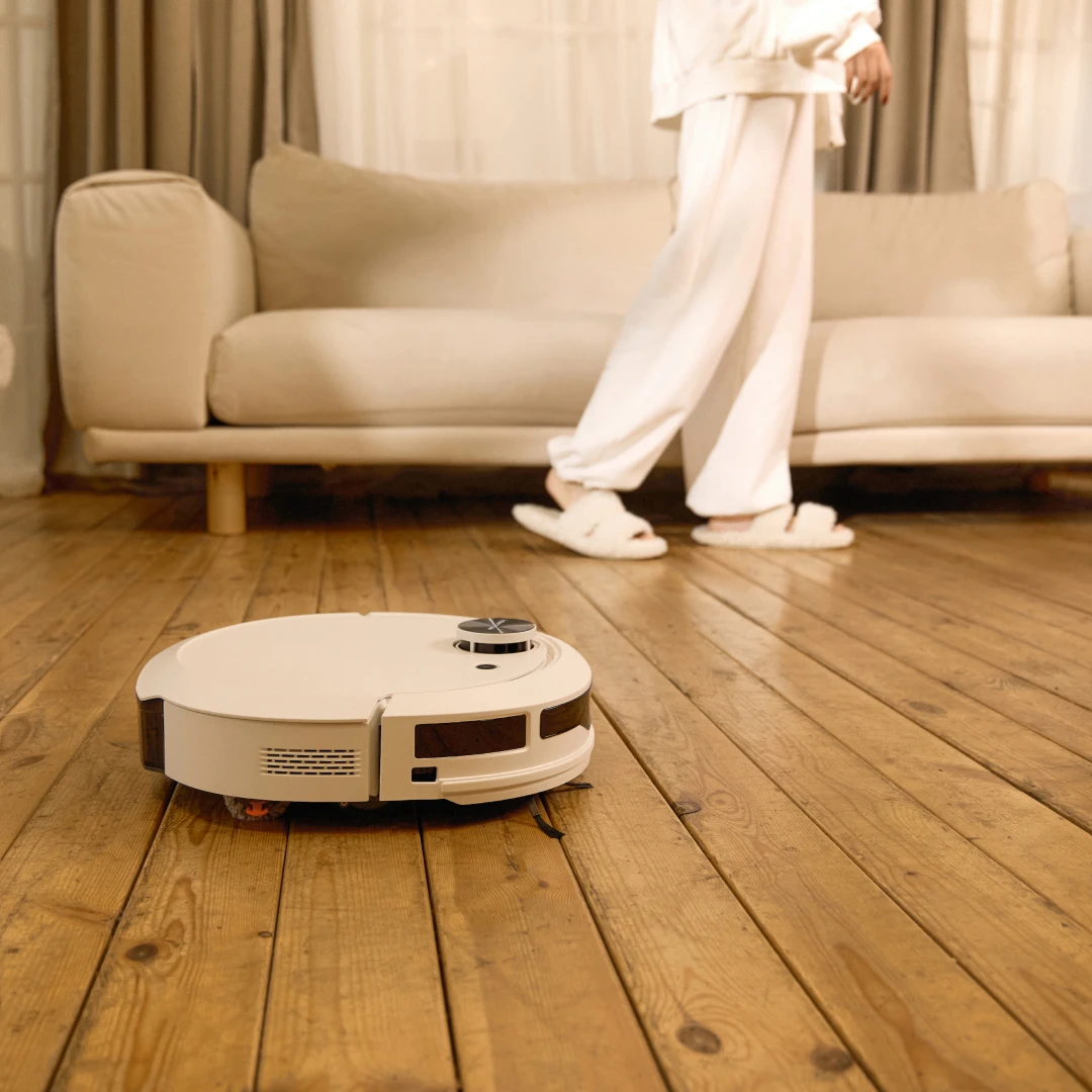 Робот-пылесос Wollmer F700 Luna cо станцией самоочистки